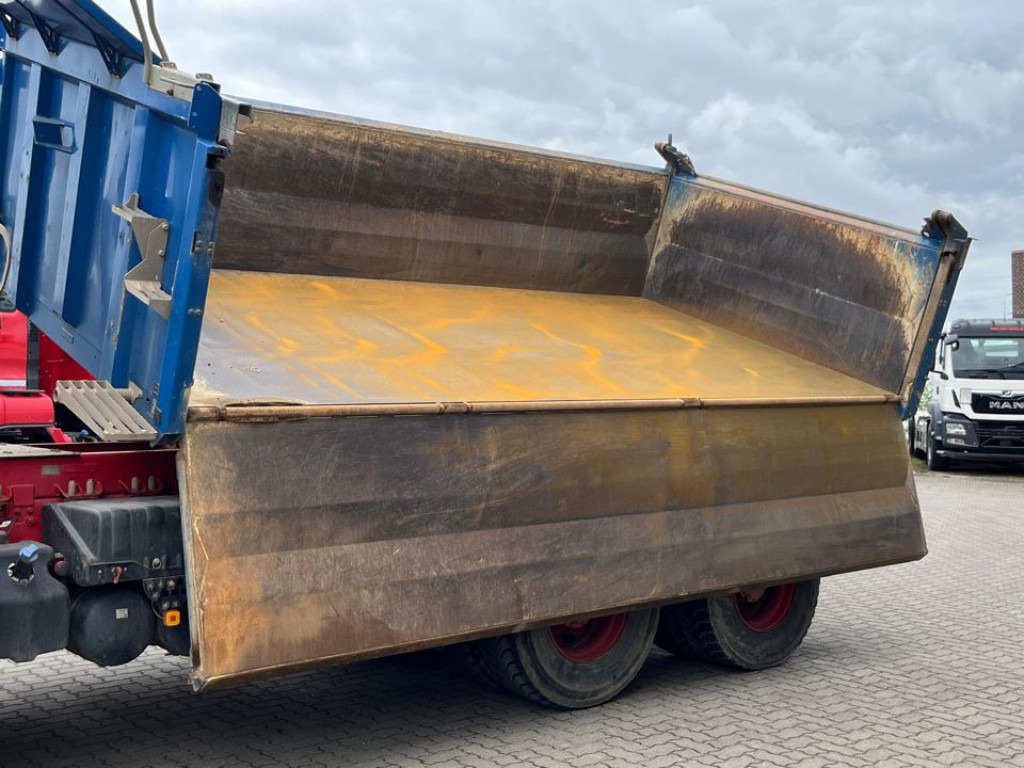 MAN TG-S 26.500 6x6 BB 3-Achs Allradkipper Bordmatik - Istovarivač: slika 4 MAN TG-S 26.500 6x6 BB 3-Achs Allradkipper Bordmatik - Istovarivač: slika 4