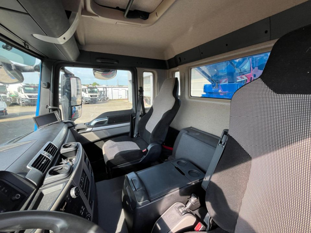 MAN TG-S 26.500 6x6 BB 3-Achs Allradkipper Bordmatik - Istovarivač: slika 4 MAN TG-S 26.500 6x6 BB 3-Achs Allradkipper Bordmatik - Istovarivač: slika 4