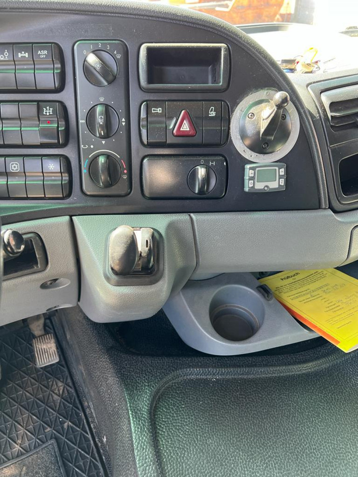 MERCEDES-BENZ Actros 2546 L 6x2  Pritsche Heckkran Palfinger PK 44.002+Winde - Kamion sa tovarnim sandukom, Kamion sa dizalicom: slika 2 MERCEDES-BENZ Actros 2546 L 6x2  Pritsche Heckkran Palfinger PK 44.002+Winde - Kamion sa tovarnim sandukom, Kamion sa dizalicom: slika 2