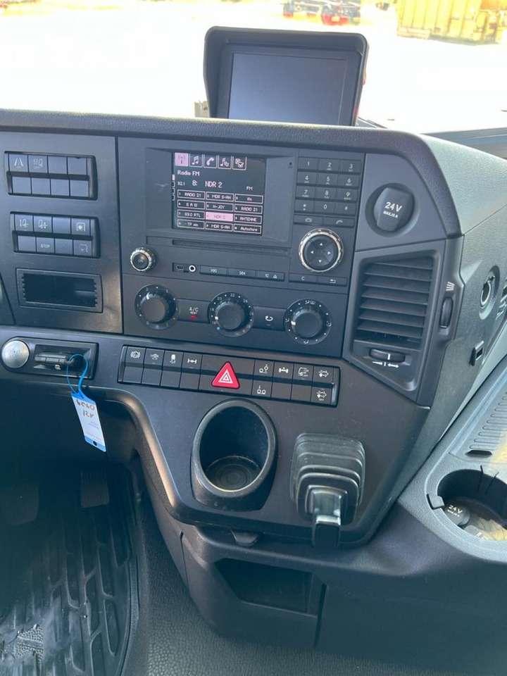 MERCEDES-BENZ Antos 2540 L 6x2 Pritsche LBW - Kamion sa ceradom: slika 2 MERCEDES-BENZ Antos 2540 L 6x2 Pritsche LBW - Kamion sa ceradom: slika 2