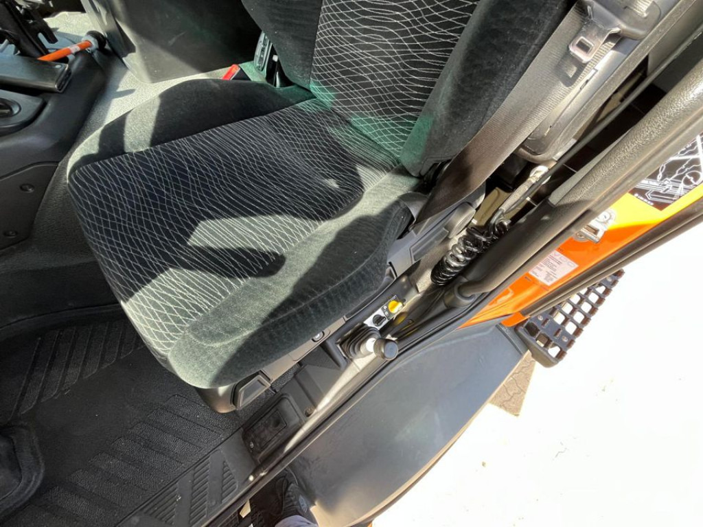 MERCEDES-BENZ Arocs 2135 AK 4x4 2-Achs Allradkipper Kommunalhydr. - Istovarivač: slika 3 MERCEDES-BENZ Arocs 2135 AK 4x4 2-Achs Allradkipper Kommunalhydr. - Istovarivač: slika 3