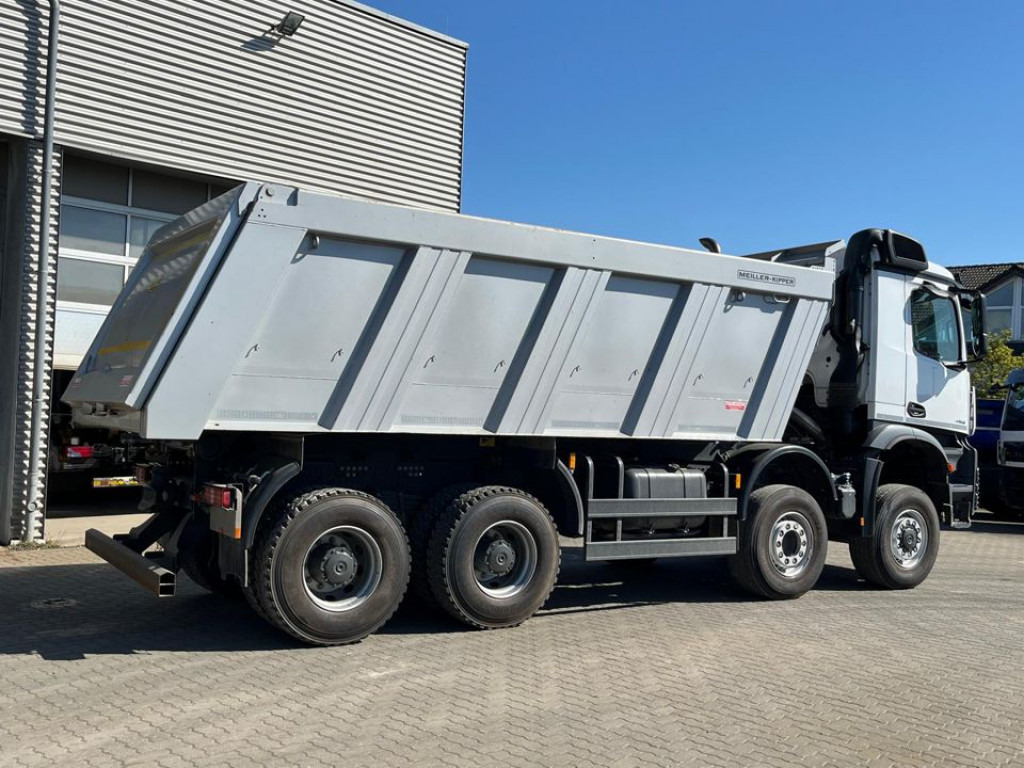 MERCEDES-BENZ Arocs 4153 8x6 4 Achs Muldenkipper Meiller - Istovarivač: slika 5 MERCEDES-BENZ Arocs 4153 8x6 4 Achs Muldenkipper Meiller - Istovarivač: slika 5