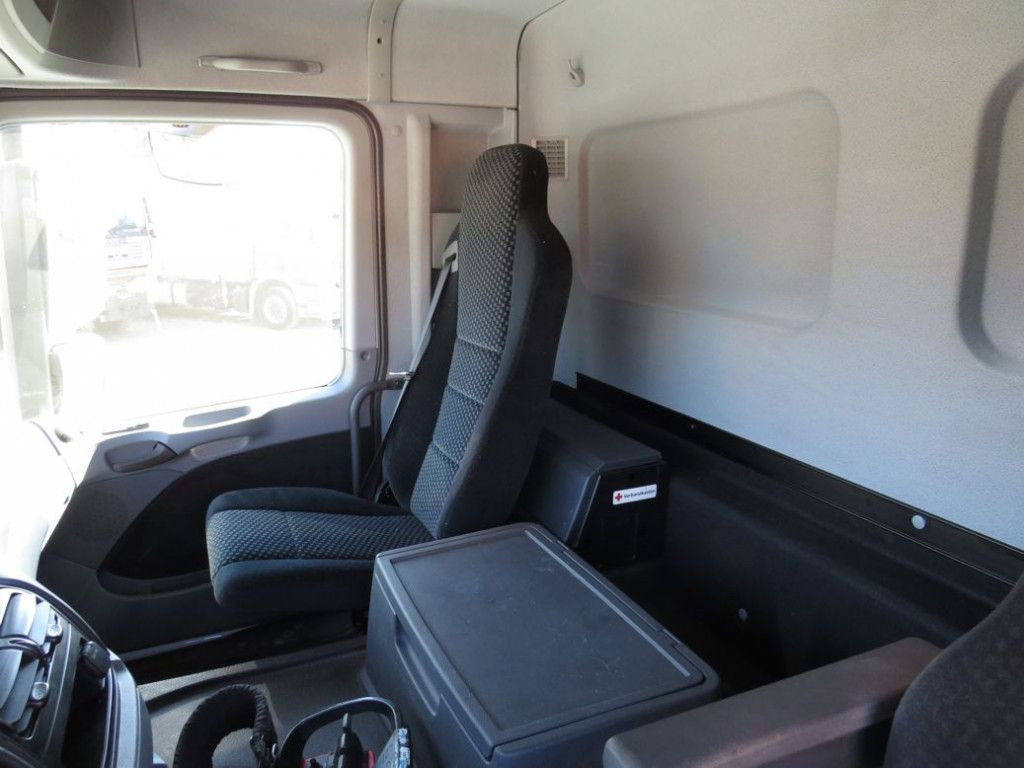 Kamion sa tovarnim sandukom, Kamion sa dizalicom Mercedes-Benz Actros 2541 L6x2 Pritsche Heckkran Funk: slika 11