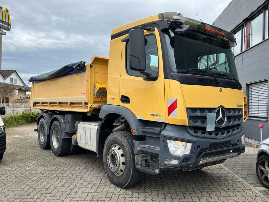 Mercedes-Benz Arocs 2643 K 6x4 3-Achs Kipper Blatt/Blatt, AP A - Istovarivač: slika 2 Mercedes-Benz Arocs 2643 K 6x4 3-Achs Kipper Blatt/Blatt, AP A - Istovarivač: slika 2