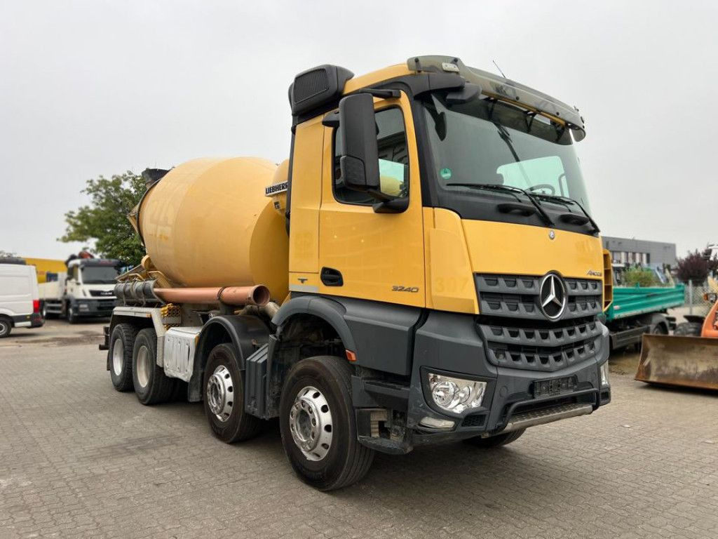 Mercedes-Benz Arocs 3240 B 8x4 Betonmischer Deutsch Top Liebhe - Mikser za beton: slika 2 Mercedes-Benz Arocs 3240 B 8x4 Betonmischer Deutsch Top Liebhe - Mikser za beton: slika 2