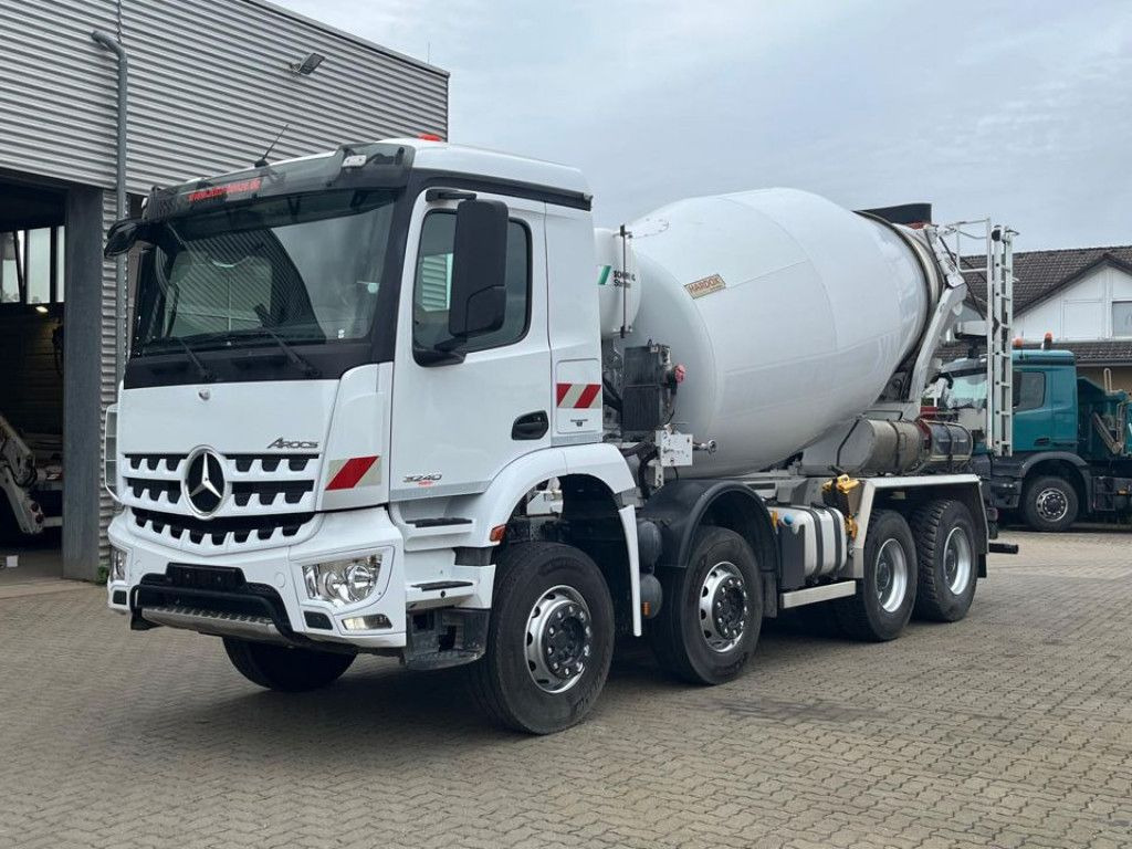 Mercedes-Benz Arocs 3240 B 8x4 Betonmischer Deutsch Top Stette - Mikser za beton: slika 1 Mercedes-Benz Arocs 3240 B 8x4 Betonmischer Deutsch Top Stette - Mikser za beton: slika 1