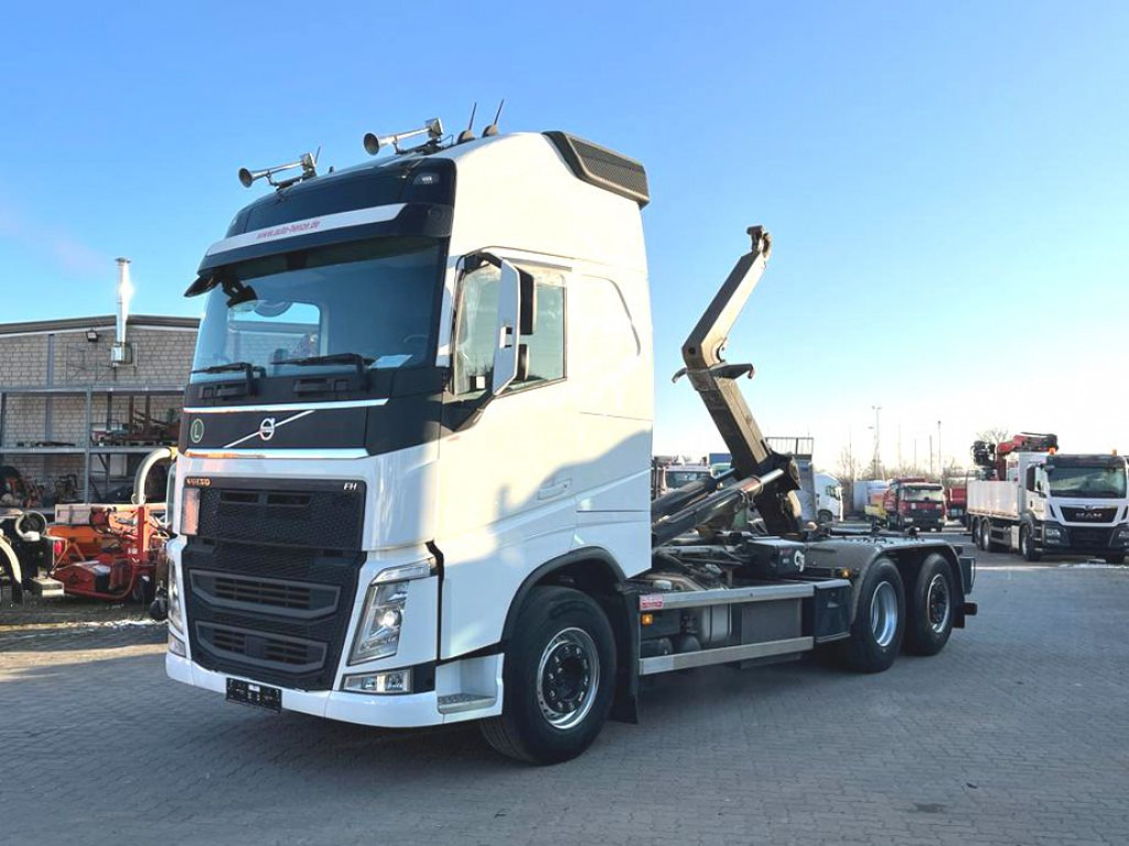 VOLVO (S) Truck FH 500 6x2 Abrollkipper Funkfernbedienung - Kamion sa hidrauličnom kukom: slika 1 VOLVO (S) Truck FH 500 6x2 Abrollkipper Funkfernbedienung - Kamion sa hidrauličnom kukom: slika 1