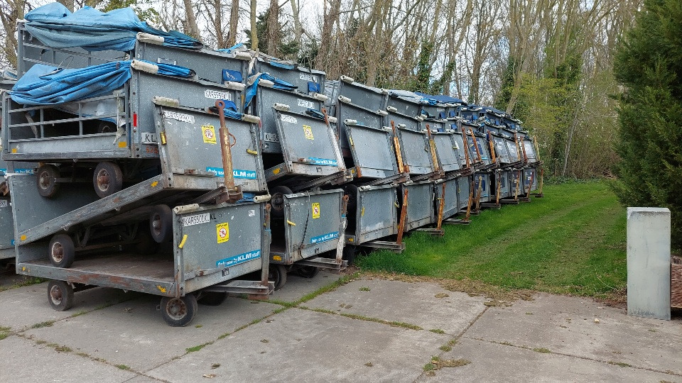 Aerodromska oprema SPS BW01/BW03 Baggage cart: slika 6 Aerodromska oprema SPS BW01/BW03 Baggage cart: slika 6