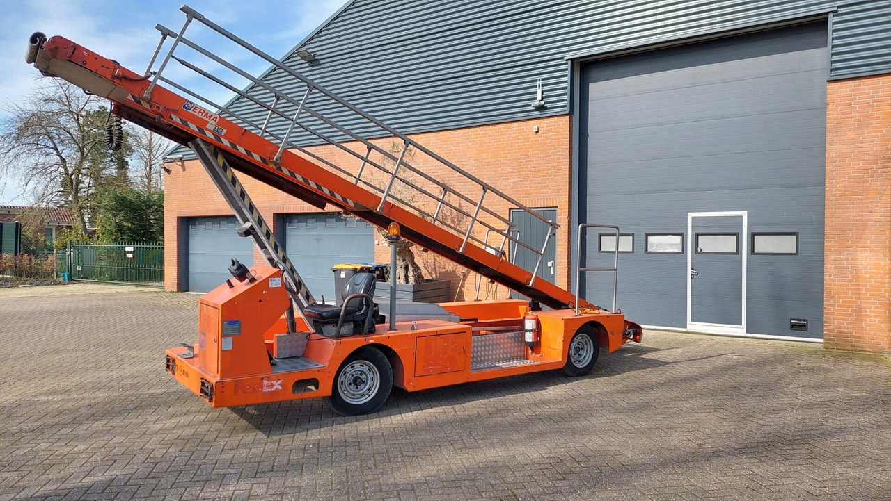 Belt Loader TLD NBL - Avionski trakasti transporter: slika 1 Belt Loader TLD NBL - Avionski trakasti transporter: slika 1
