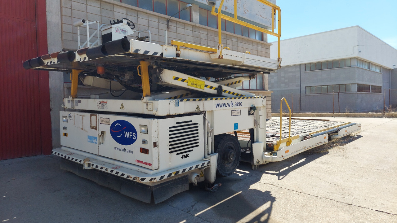 Lower deck loader FMC/JBT C15W - Utovarivač kontejnera/ Paleta: slika 1 Lower deck loader FMC/JBT C15W - Utovarivač kontejnera/ Paleta: slika 1