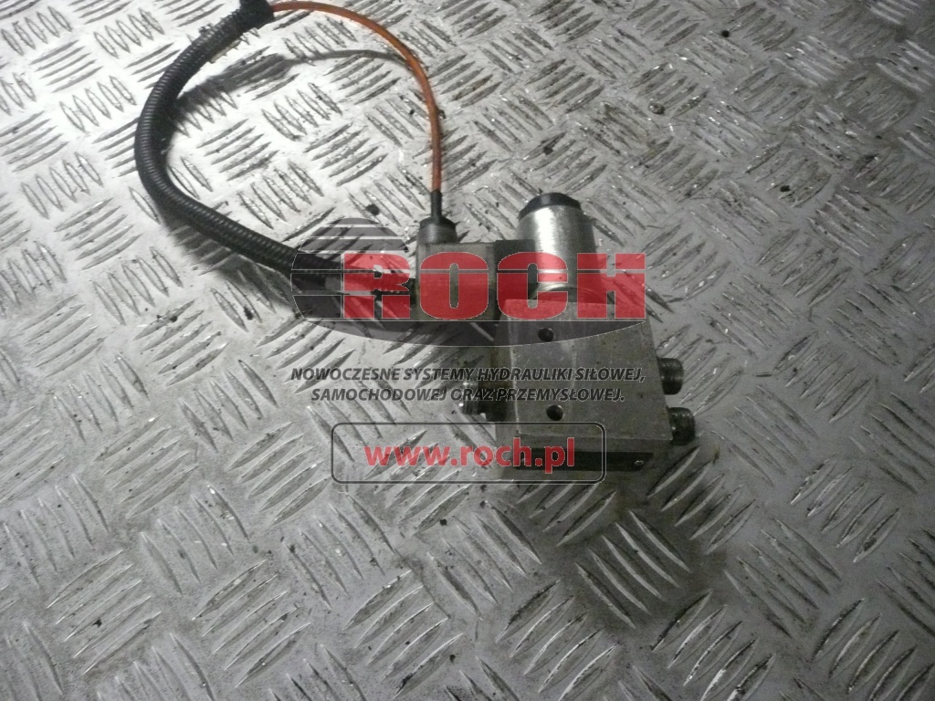 TEREX FUCHS 17975901 1408/1396230 - 1 SEKCYJNY + 276361001407/08 27VDC - Hidraulični ventil: slika 2 TEREX FUCHS 17975901 1408/1396230 - 1 SEKCYJNY + 276361001407/08 27VDC - Hidraulični ventil: slika 2