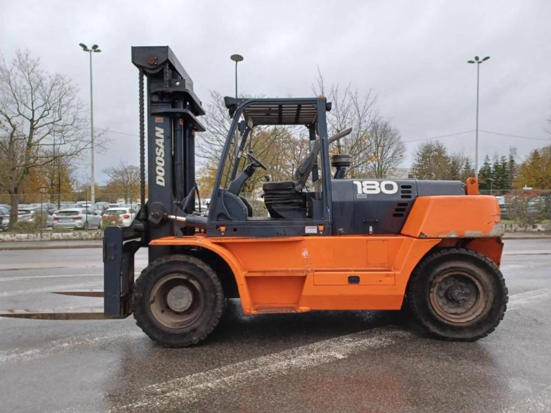 Doosan D1808-S - Dizel viljuškar: slika 5 Doosan D1808-S - Dizel viljuškar: slika 5