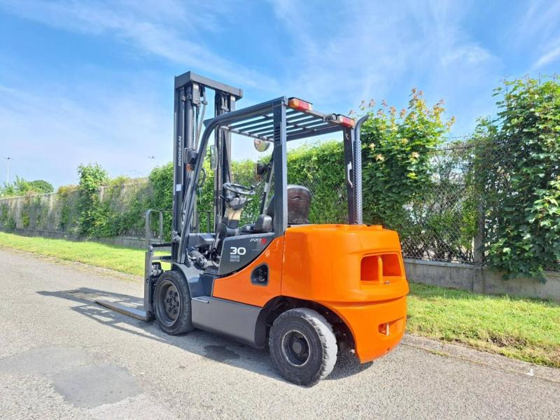 Doosan D30S 5 - Dizel viljuškar: slika 4 Doosan D30S 5 - Dizel viljuškar: slika 4