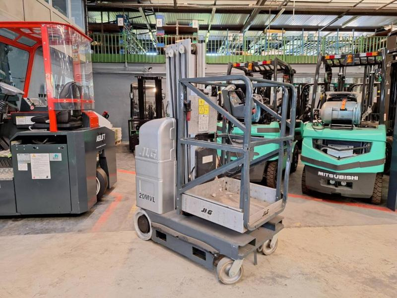 JLG 20MVL - Jarbolna penjajuća platforma: slika 3 JLG 20MVL - Jarbolna penjajuća platforma: slika 3