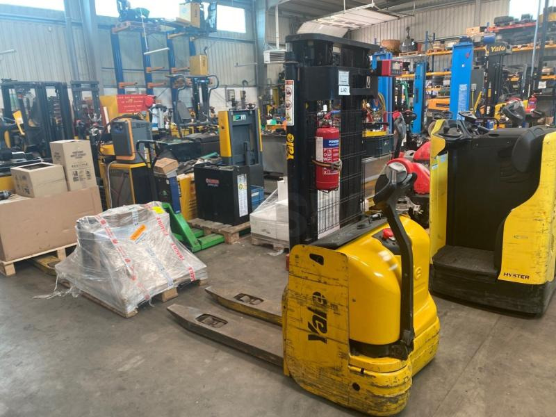 Yale Gerbeur accompagnant avec pesage Ravas - Slagač: slika 1 Yale Gerbeur accompagnant avec pesage Ravas - Slagač: slika 1