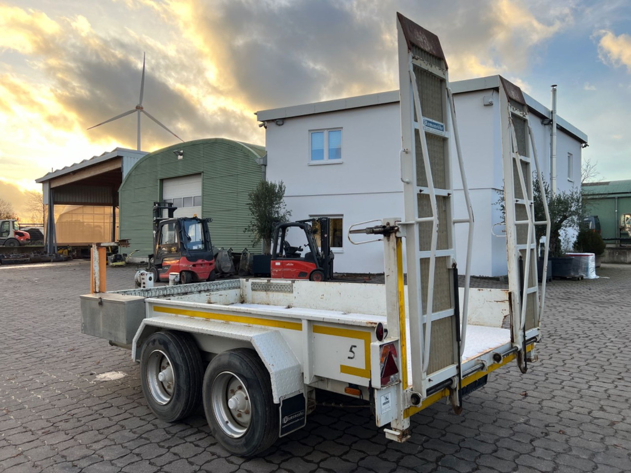 Blomenröhr 552/6900 Tieflader, Rampen, 6,9 to. zGG, TÜV neu - Niska prikolica za prevoz: slika 3 Blomenröhr 552/6900 Tieflader, Rampen, 6,9 to. zGG, TÜV neu - Niska prikolica za prevoz: slika 3