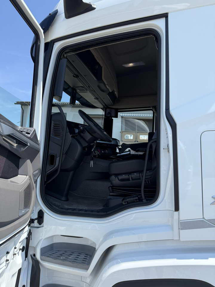 Kamion sa hidrauličnom kukom DAF XF FAN 480: slika 10