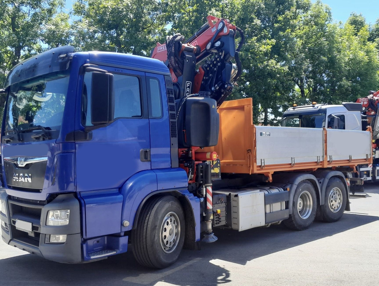 MERCEDES-BENZ Hiab Palfinger Fassi F275-5 JIB-3 - Kamion sa tovarnim sandukom: slika 4 MERCEDES-BENZ Hiab Palfinger Fassi F275-5 JIB-3 - Kamion sa tovarnim sandukom: slika 4