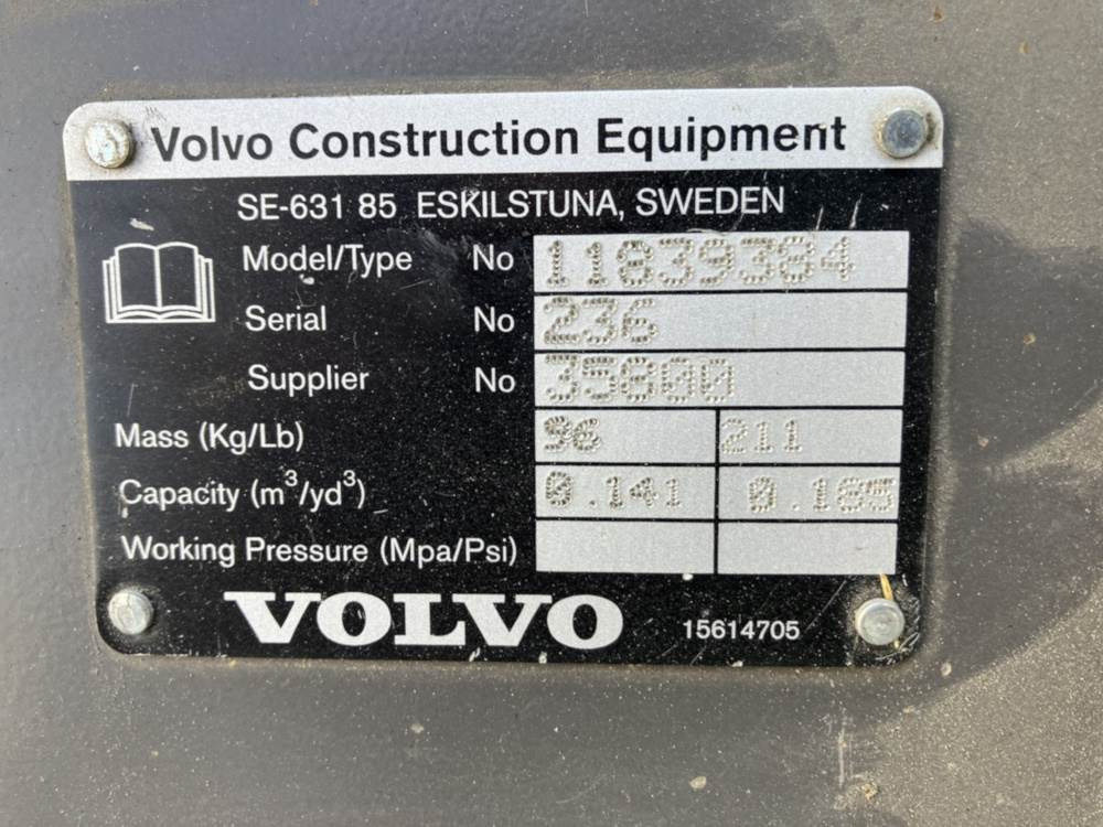 Volvo Böschungslöffel starr - Festanbau - Bager utovarivač: slika 4 Volvo Böschungslöffel starr - Festanbau - Bager utovarivač: slika 4