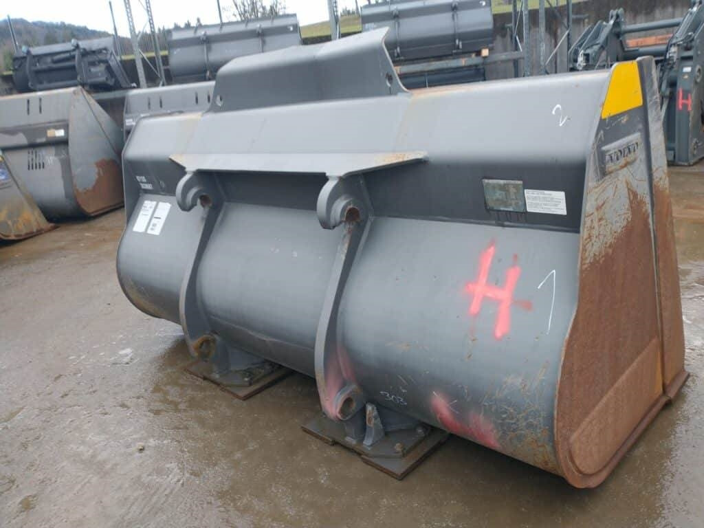 Volvo GP Schaufel 3,8/4,2m³ - Utovarna kašika za Građevinska mašina: slika 2 Volvo GP Schaufel 3,8/4,2m³ - Utovarna kašika za Građevinska mašina: slika 2