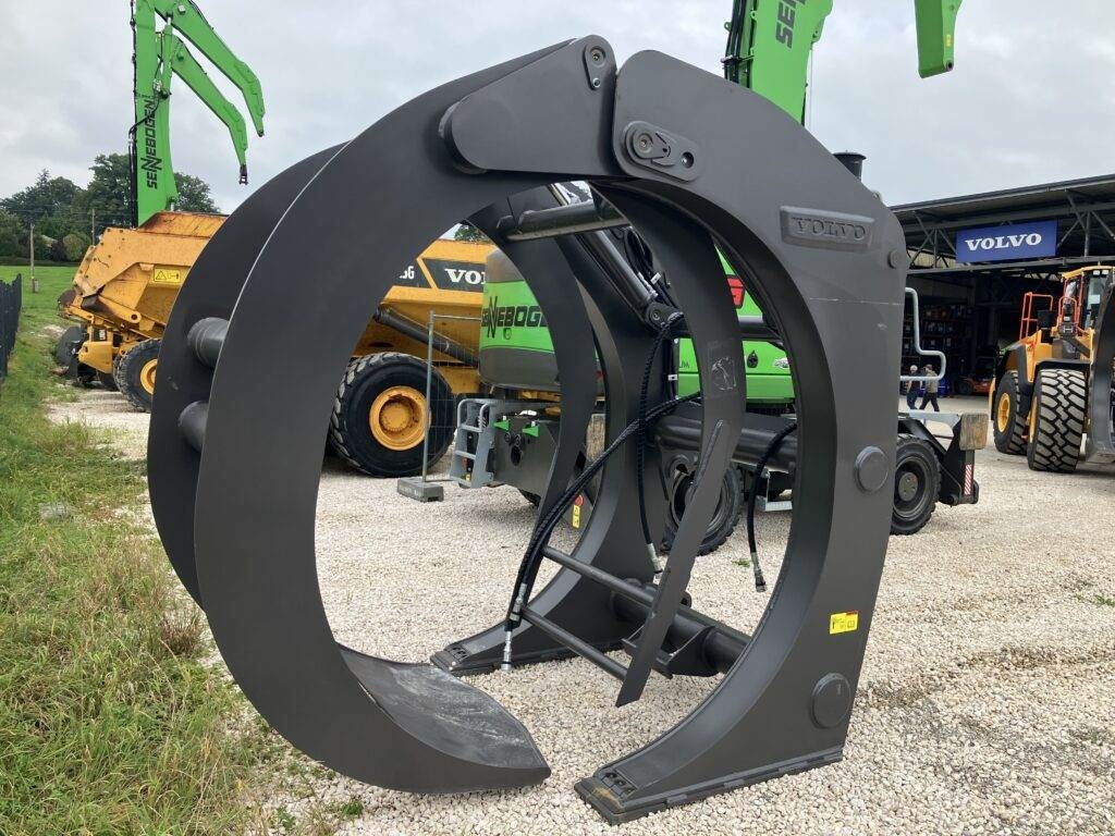 Volvo Holzgreifer mit Ausstoßer - Kuka: slika 1 Volvo Holzgreifer mit Ausstoßer - Kuka: slika 1