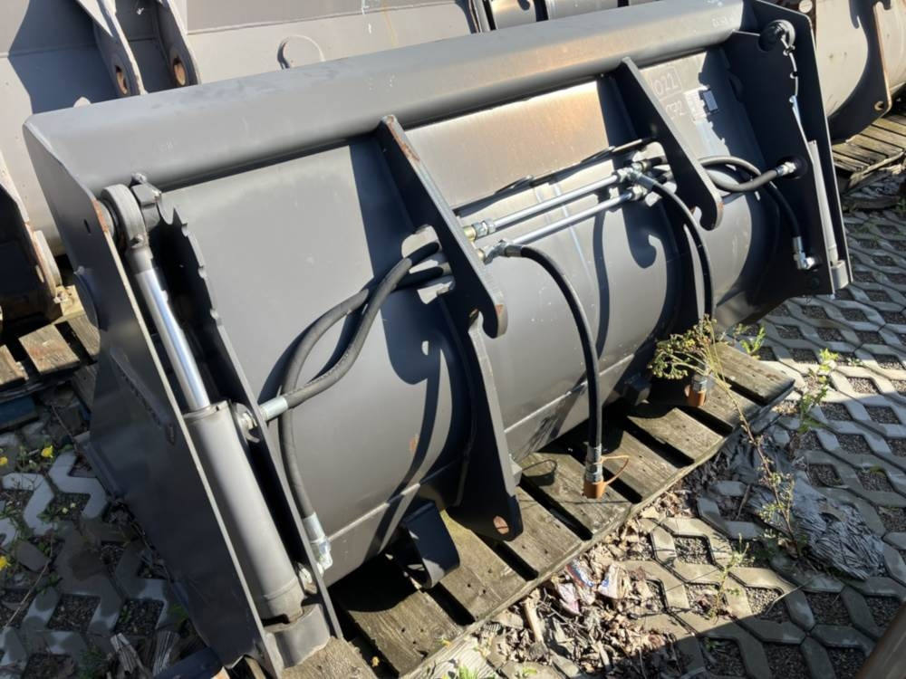 Volvo Klappschaufel mit Messer -P Aufnahme - Kašika: slika 3 Volvo Klappschaufel mit Messer -P Aufnahme - Kašika: slika 3