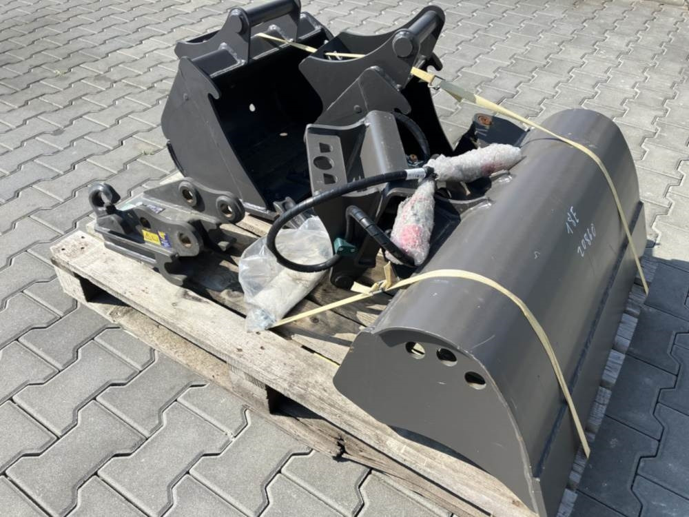 Volvo Löffelset inkl. Schnellwechsler für EC18 - Bager utovarivač: slika 3 Volvo Löffelset inkl. Schnellwechsler für EC18 - Bager utovarivač: slika 3