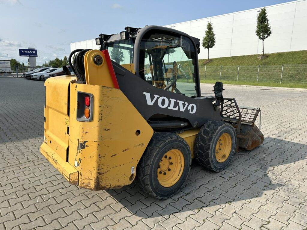 Volvo MC70C - Mini utovarivač: slika 2 Volvo MC70C - Mini utovarivač: slika 2