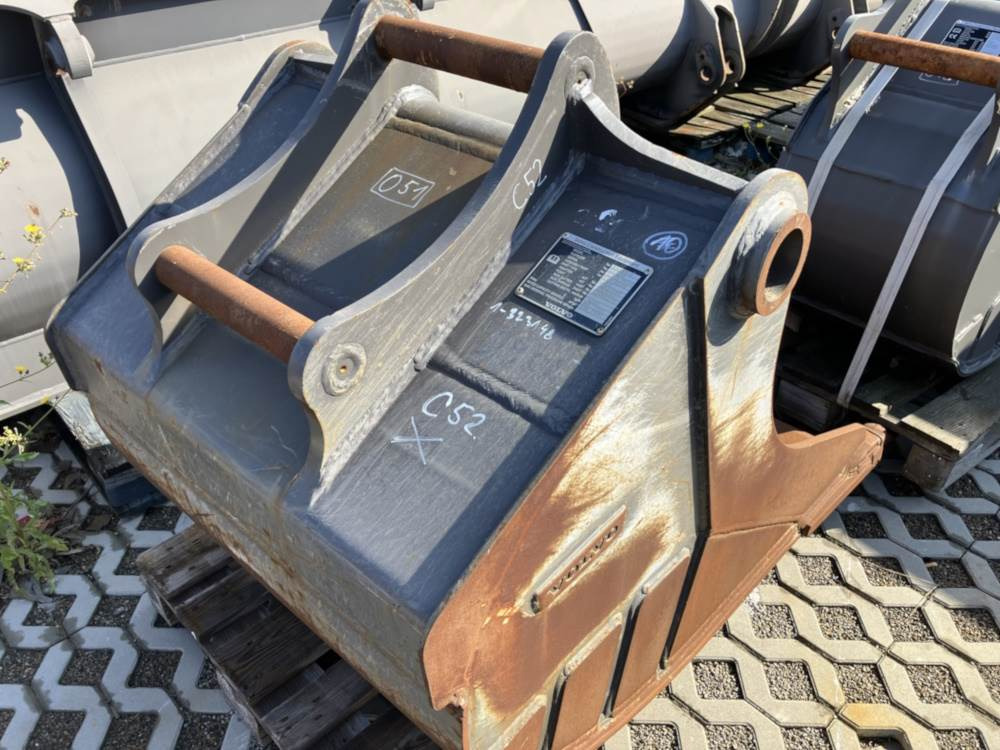 Volvo Tieflöffel mit Zähnen S60 - Bager utovarivač: slika 2 Volvo Tieflöffel mit Zähnen S60 - Bager utovarivač: slika 2