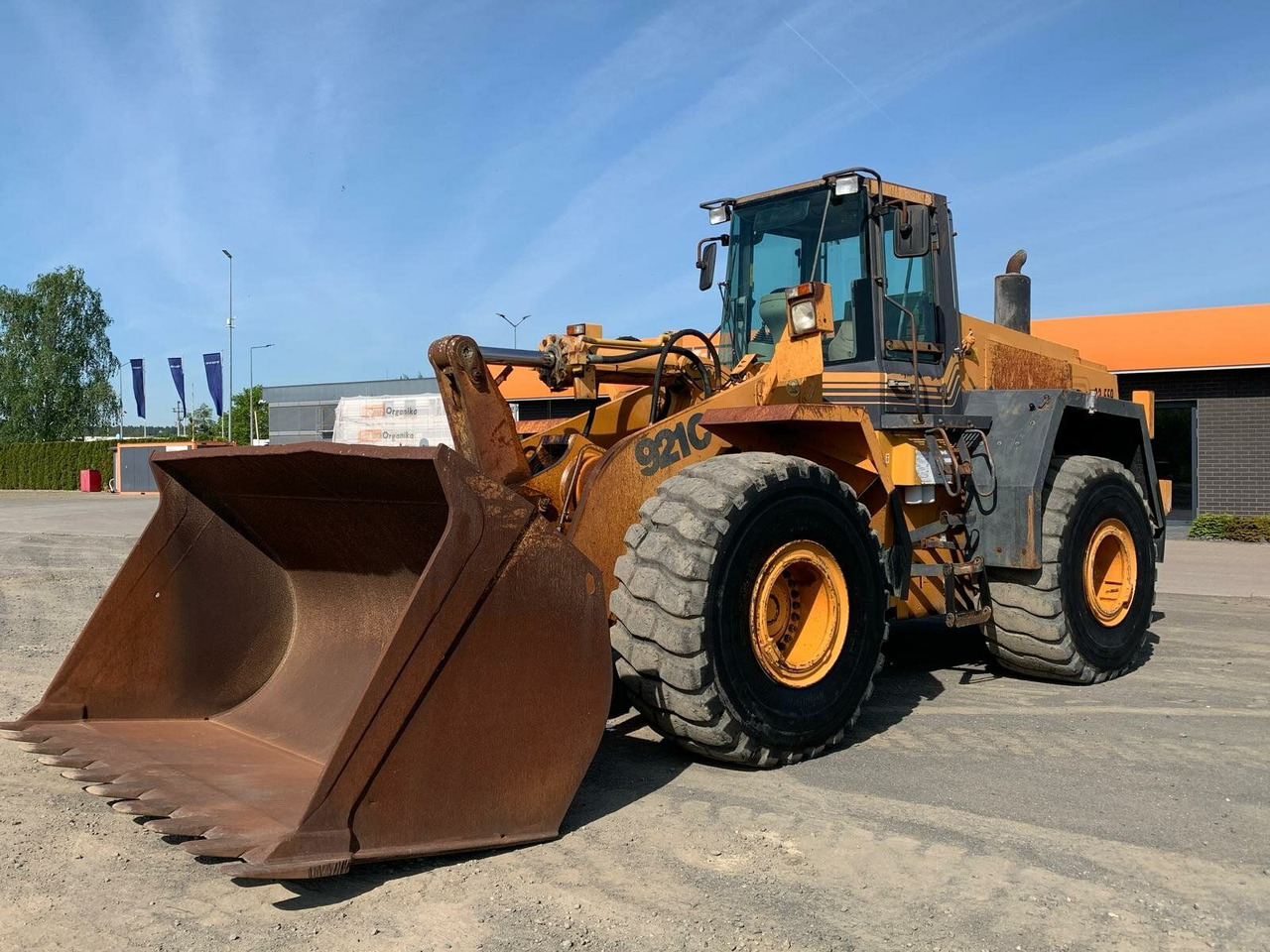 CASE 921C Radlader 25,5 Ton *Schaufel 4.1 m³ - Utovarivač točkaš: slika 1 CASE 921C Radlader 25,5 Ton *Schaufel 4.1 m³ - Utovarivač točkaš: slika 1