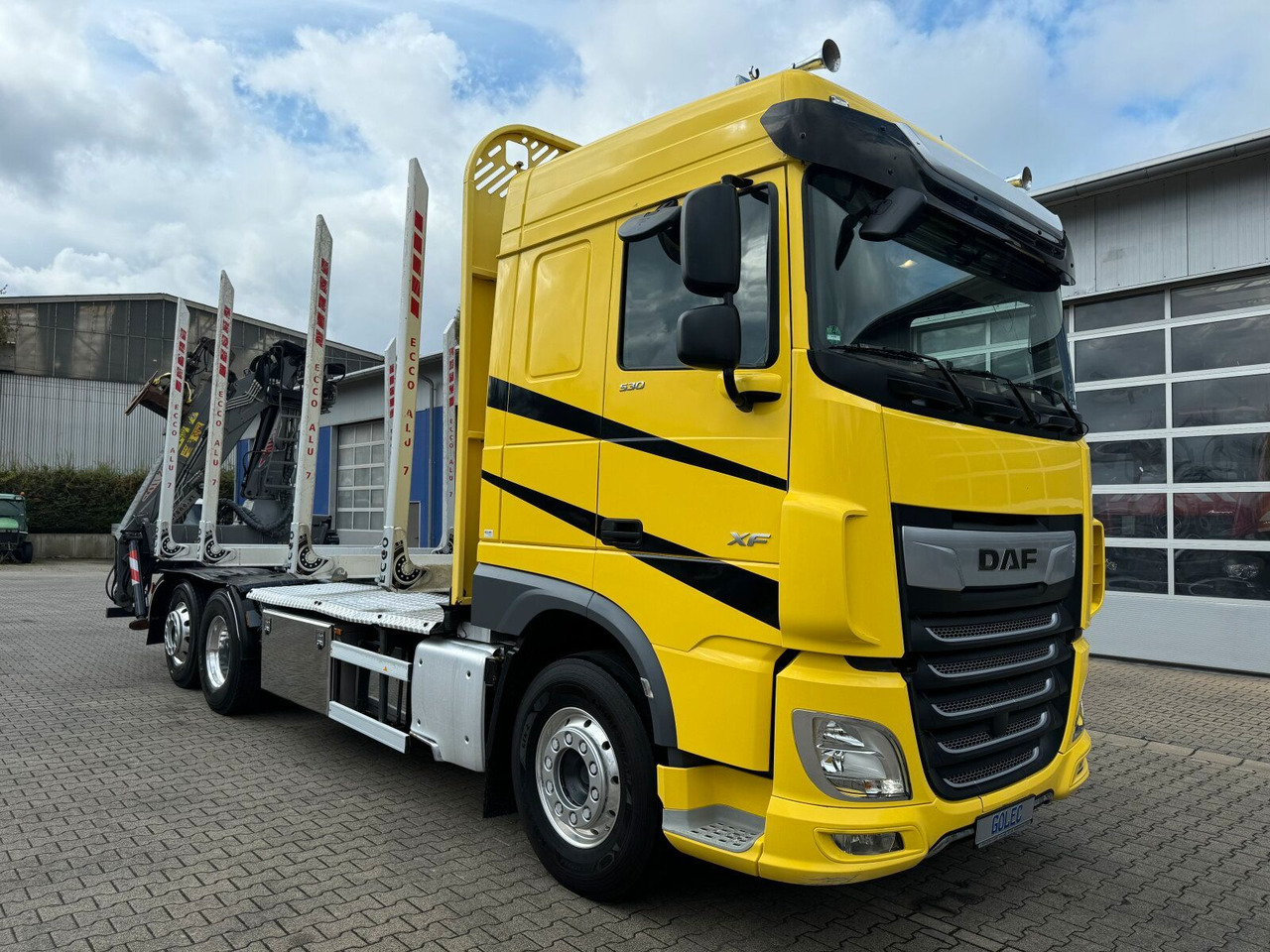 DAF XF 530 6x2 Holztransport Kran PENZ 15Z9.50 *Anh. - Šticar, Kamion sa dizalicom: slika 1 DAF XF 530 6x2 Holztransport Kran PENZ 15Z9.50 *Anh. - Šticar, Kamion sa dizalicom: slika 1