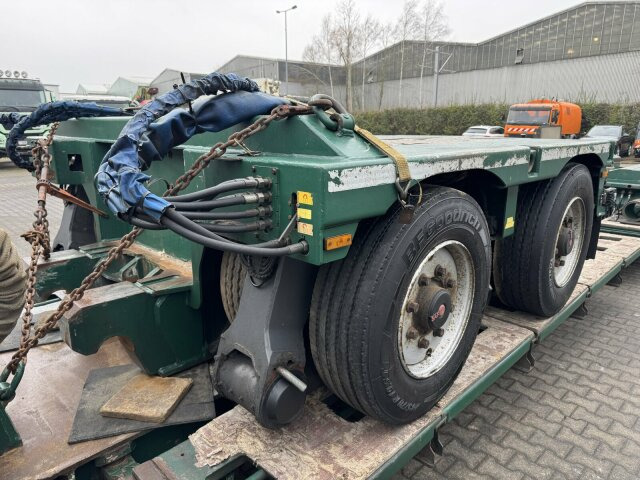 Faymonville STBZ-6VA Tieflader 4+2 Achse + Schwerlast *83 T - Niska poluprikolica za prevoz: slika 3 Faymonville STBZ-6VA Tieflader 4+2 Achse + Schwerlast *83 T - Niska poluprikolica za prevoz: slika 3