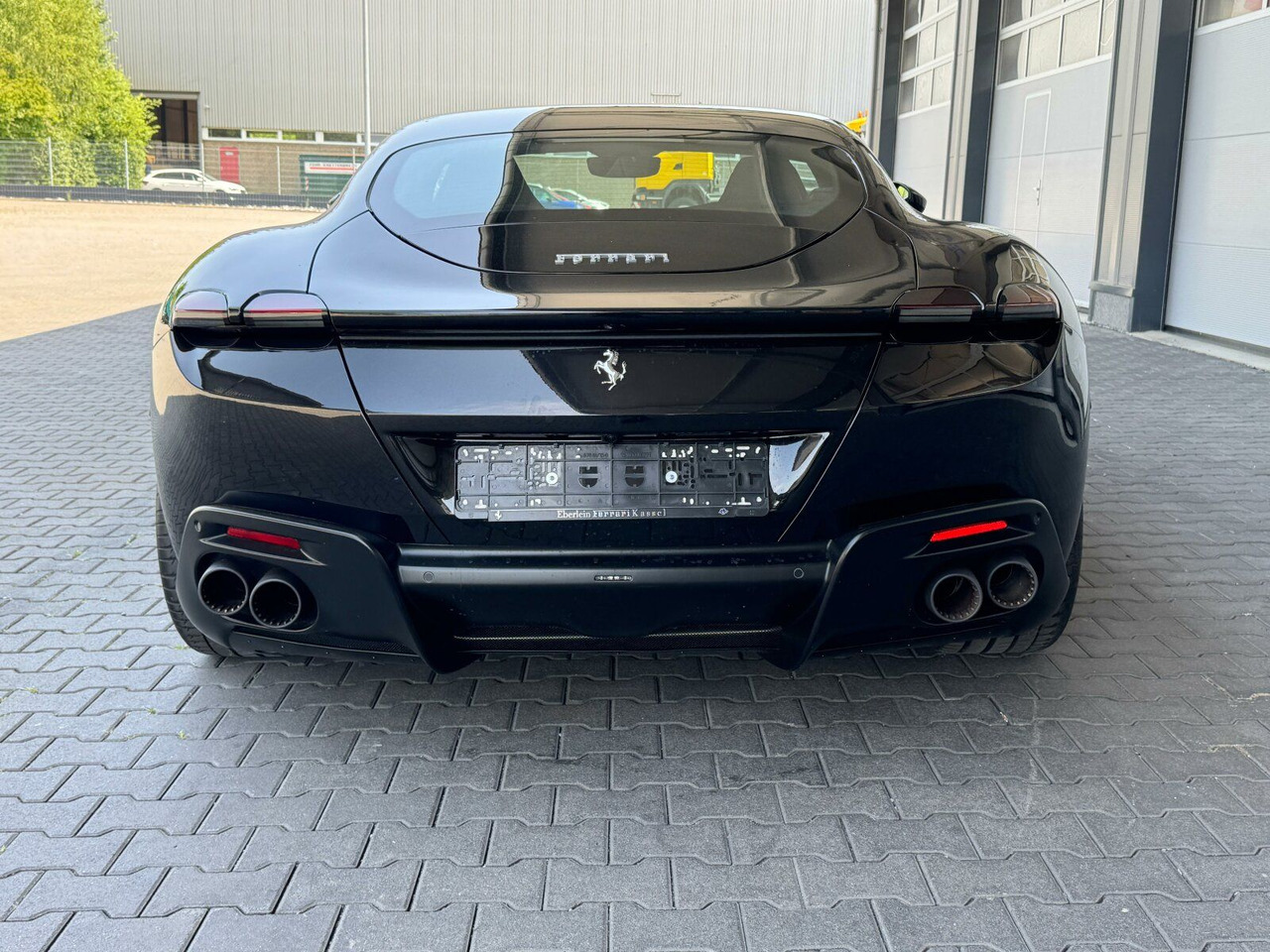 Ferrari Roma Coupe Schwarz - Automobil: slika 3 Ferrari Roma Coupe Schwarz - Automobil: slika 3