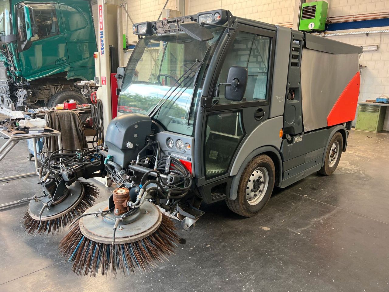 Hako Citymaster CM 2200 Kehrmaschine 2 m³ - Autočistilica: slika 1 Hako Citymaster CM 2200 Kehrmaschine 2 m³ - Autočistilica: slika 1
