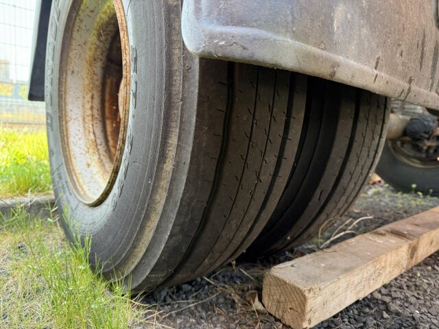 Hüffermann HSD181D Tankanhänger für nicht GGVS Güter - Prikolica cisterna: slika 4 Hüffermann HSD181D Tankanhänger für nicht GGVS Güter - Prikolica cisterna: slika 4