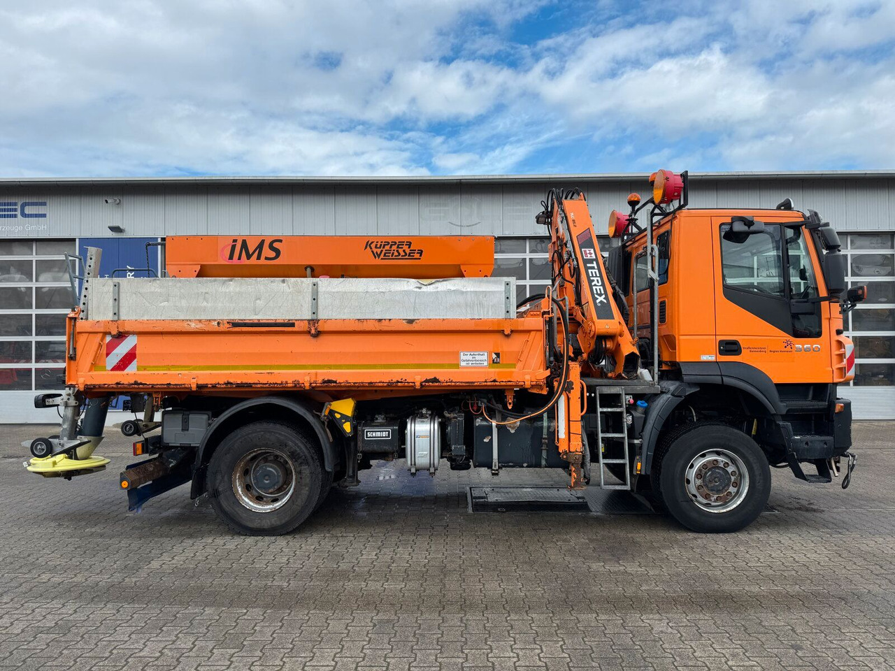 Iveco TRAKKER Kipper Kran TEREX 85.2 Winterdienst - Istovarivač, Kamion sa dizalicom: slika 3 Iveco TRAKKER Kipper Kran TEREX 85.2 Winterdienst - Istovarivač, Kamion sa dizalicom: slika 3