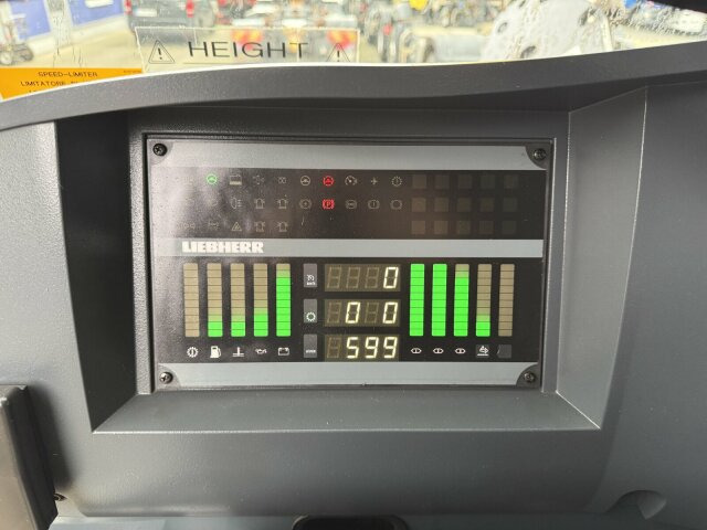 Liebherr LTM 1070-4.2 Autokran mit Spitze *TOP Zustand - Autokran za sve terene: slika 2 Liebherr LTM 1070-4.2 Autokran mit Spitze *TOP Zustand - Autokran za sve terene: slika 2