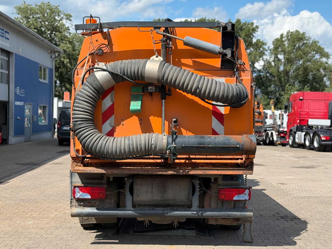 MAN 12.220 4x2 BL Kehrmaschine Viajet 5RHS - Autočistilica: slika 5 MAN 12.220 4x2 BL Kehrmaschine Viajet 5RHS - Autočistilica: slika 5
