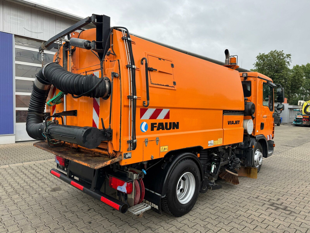 MAN 12.220 4x2 BL Kehrmaschine Viajet 5RHS - Autočistilica: slika 5 MAN 12.220 4x2 BL Kehrmaschine Viajet 5RHS - Autočistilica: slika 5