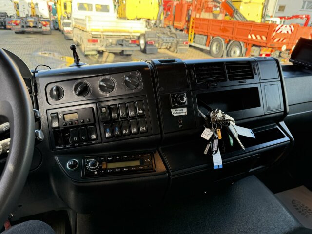 MAN TGM 15.290 Kanalreiniger HD Pumpe Müller Aufbau - Vakuumska cisterna: slika 4 MAN TGM 15.290 Kanalreiniger HD Pumpe Müller Aufbau - Vakuumska cisterna: slika 4