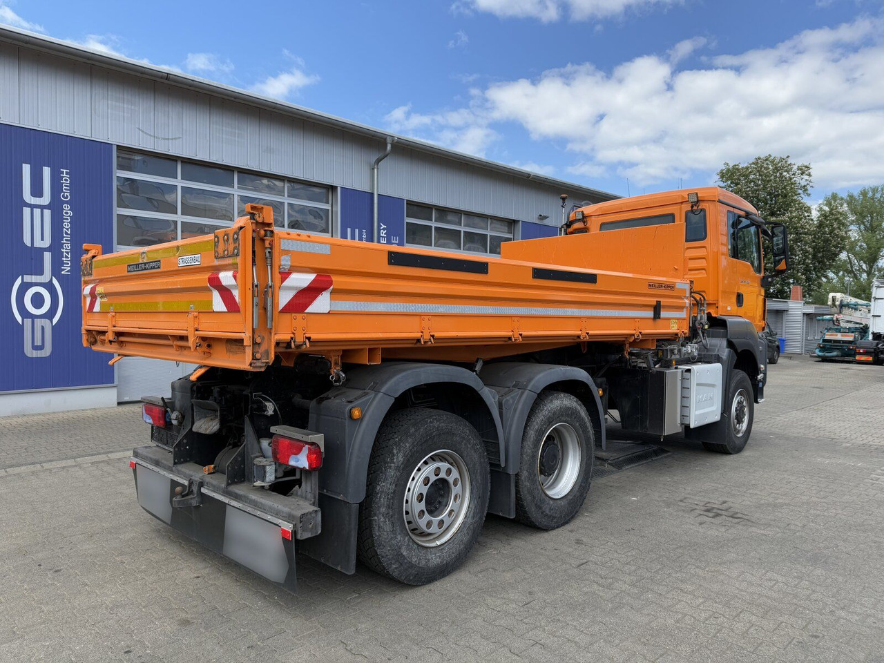 MAN TGS 28.420 6x4-4 Meiller Kipper Winterdienst - Istovarivač: slika 3 MAN TGS 28.420 6x4-4 Meiller Kipper Winterdienst - Istovarivač: slika 3