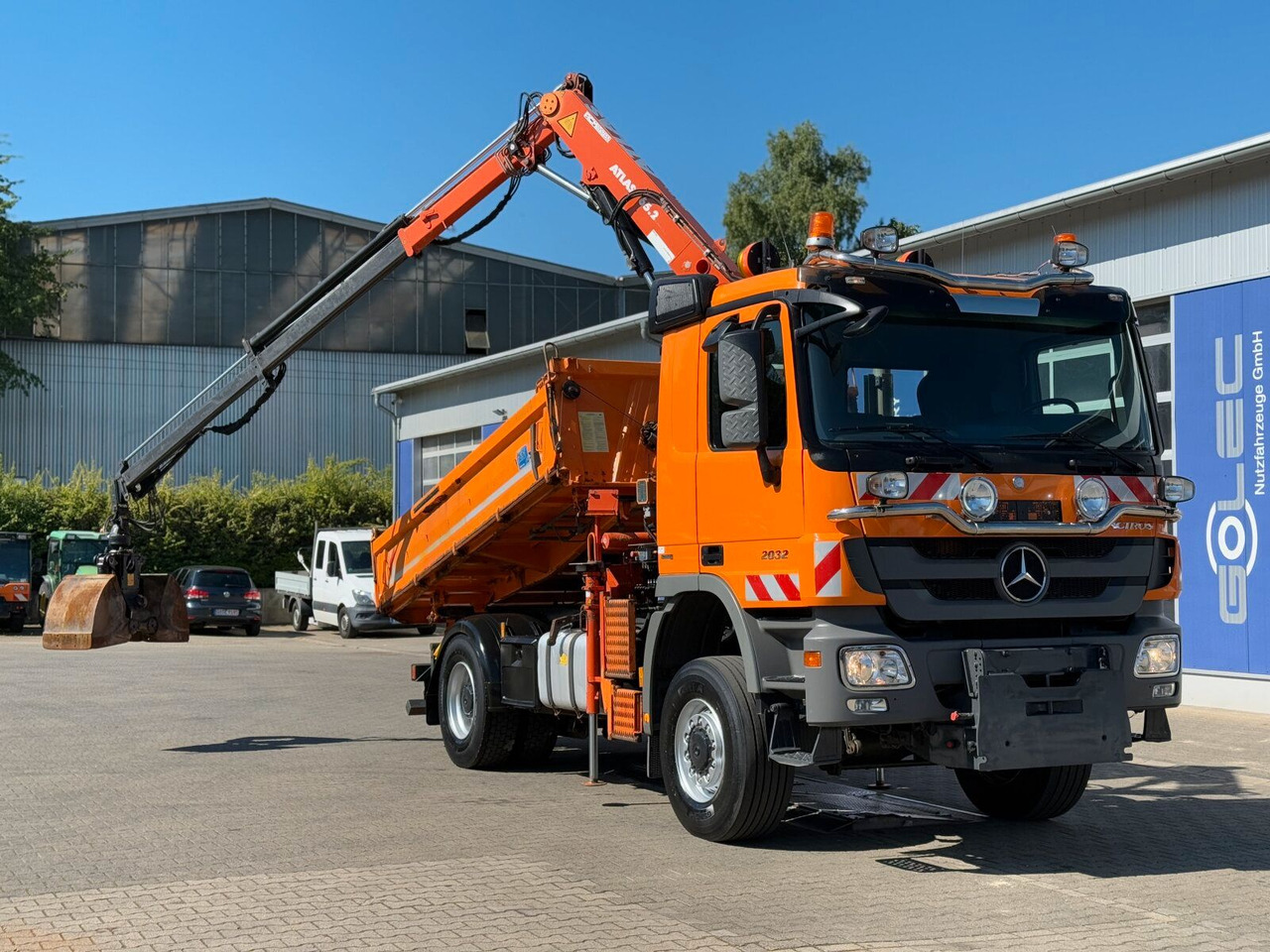 Mercedes-Benz ACTROS 2044 4x4 Kipper Kran ATLAS 65.2 A2L - Kamion sa dizalicom: slika 2 Mercedes-Benz ACTROS 2044 4x4 Kipper Kran ATLAS 65.2 A2L - Kamion sa dizalicom: slika 2