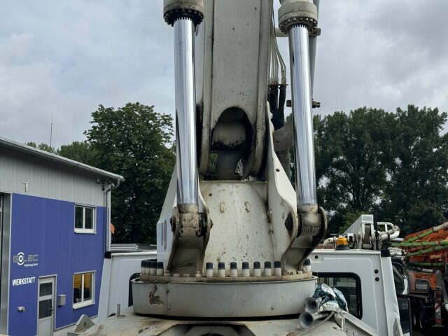 Mercedes-Benz ACTROS 3240 8x4 Betonpumpe PUTZMEISTER BSF 42 M - Auto pumpa za beton: slika 2 Mercedes-Benz ACTROS 3240 8x4 Betonpumpe PUTZMEISTER BSF 42 M - Auto pumpa za beton: slika 2