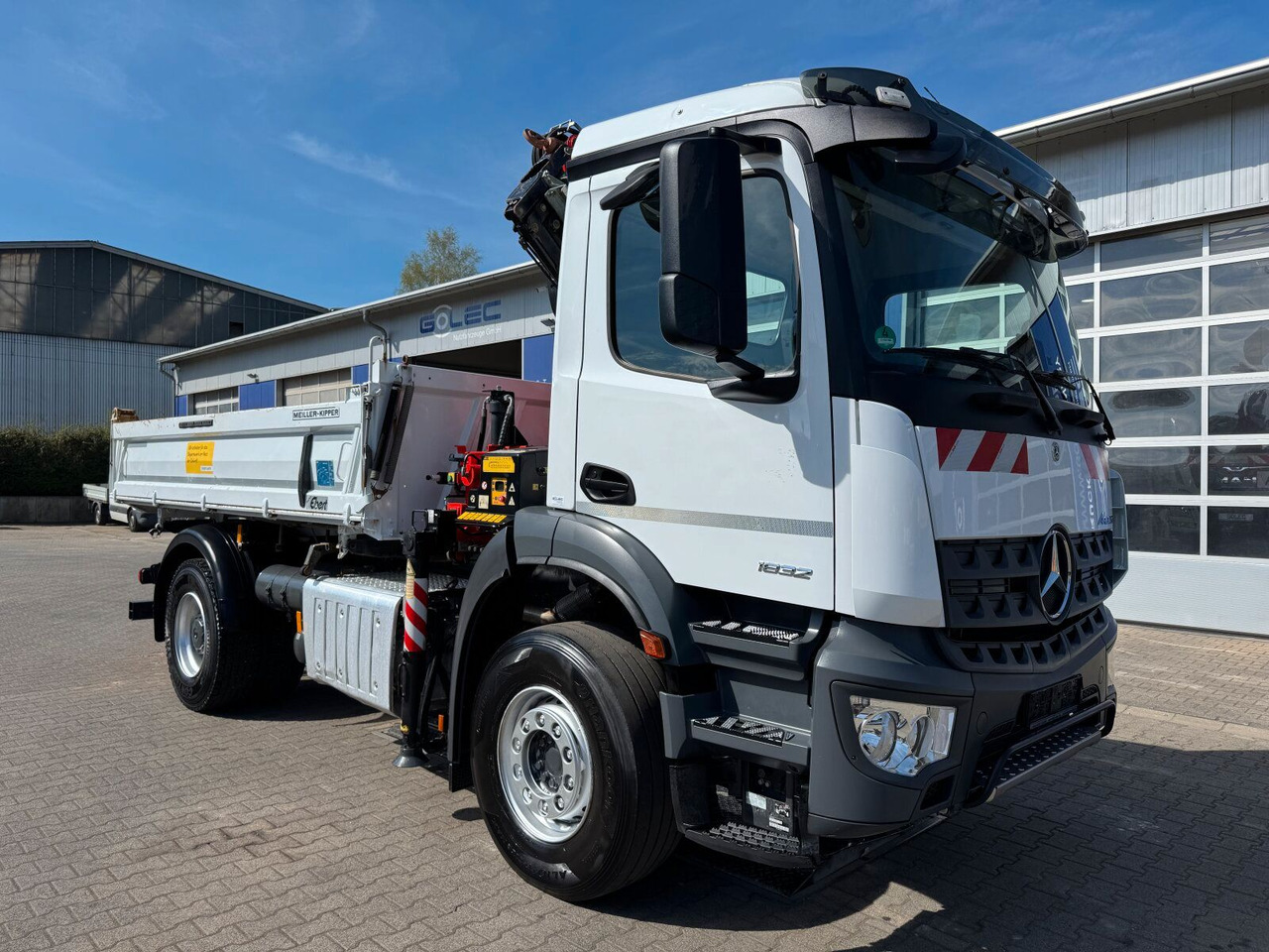 Mercedes-Benz AROCS 1832 4x2 Euro 6 Kipper Kran FASSI F120FB - Istovarivač, Kamion sa dizalicom: slika 1 Mercedes-Benz AROCS 1832 4x2 Euro 6 Kipper Kran FASSI F120FB - Istovarivač, Kamion sa dizalicom: slika 1