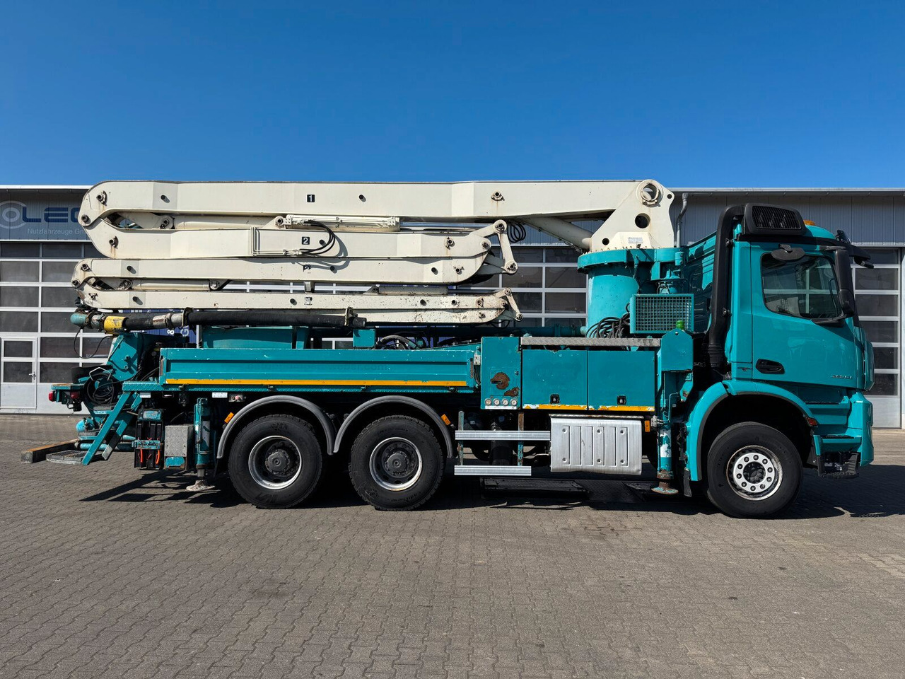 Mercedes-Benz AROCS 2844 6x4 Euro 6 Betonpumpe SERMAC 5Z33 - Auto pumpa za beton: slika 3 Mercedes-Benz AROCS 2844 6x4 Euro 6 Betonpumpe SERMAC 5Z33 - Auto pumpa za beton: slika 3