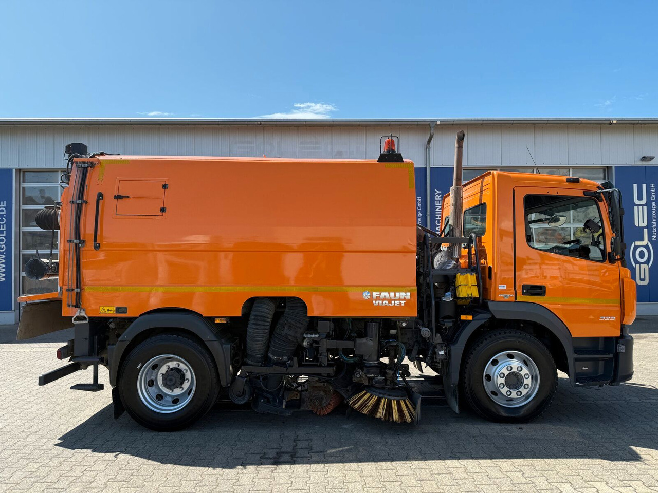 Mercedes-Benz ATEGO 1323 4x2 Kehrmaschine FAUN Viajet 6R/H - Autočistilica: slika 3 Mercedes-Benz ATEGO 1323 4x2 Kehrmaschine FAUN Viajet 6R/H - Autočistilica: slika 3