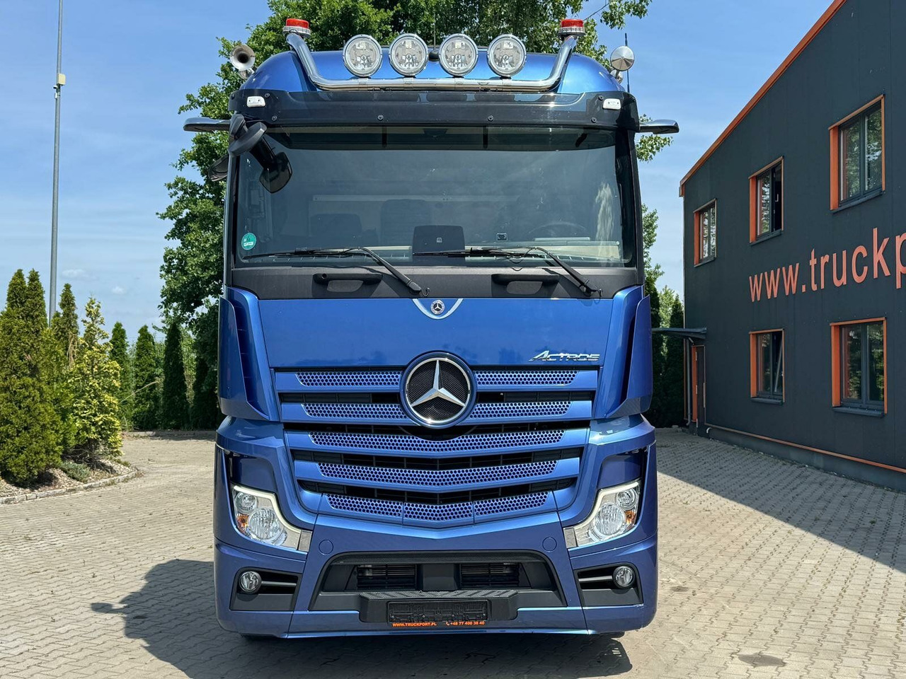 Mercedes-Benz Actros 2563 Euro6 L ENA - Kamion sa golom šasijom i zatvorenom kabinom: slika 3 Mercedes-Benz Actros 2563 Euro6 L ENA - Kamion sa golom šasijom i zatvorenom kabinom: slika 3