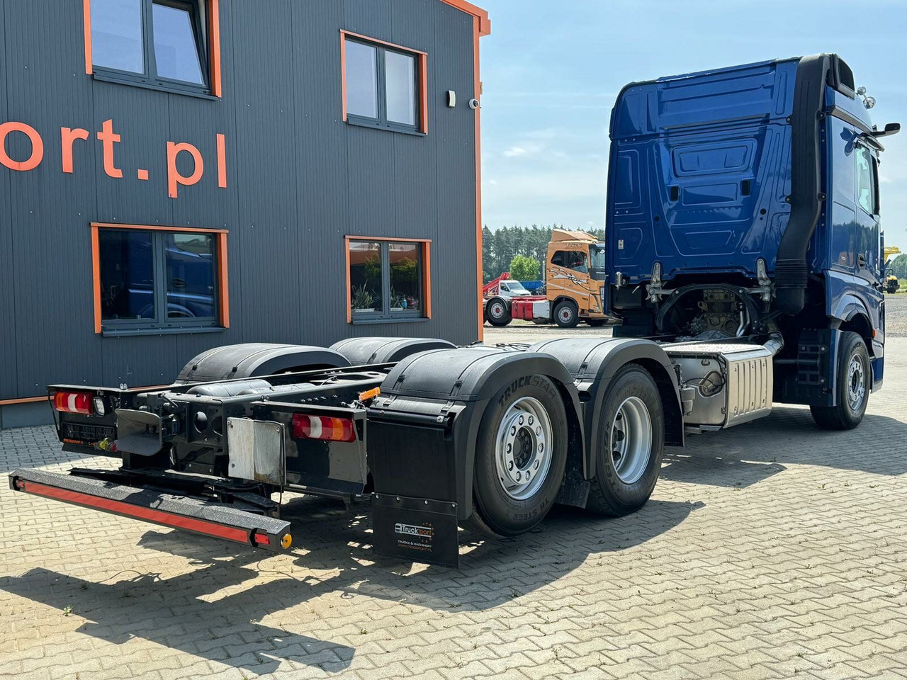 Mercedes-Benz Actros 2563 Euro6 L ENA - Kamion sa golom šasijom i zatvorenom kabinom: slika 5 Mercedes-Benz Actros 2563 Euro6 L ENA - Kamion sa golom šasijom i zatvorenom kabinom: slika 5