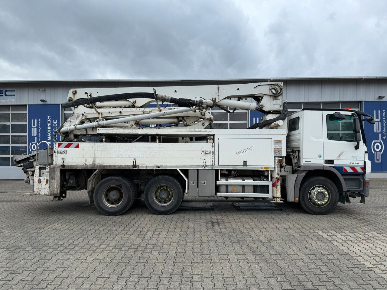 Mercedes-Benz Actros 2636 6x4 Betonpumpe Putzmeister 24-4 16H - Auto pumpa za beton: slika 2 Mercedes-Benz Actros 2636 6x4 Betonpumpe Putzmeister 24-4 16H - Auto pumpa za beton: slika 2