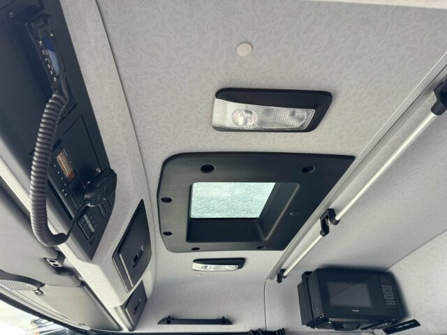 Mercedes-Benz Arocs 3253 8x4 Abrollkipper Kran Palfinger 37002 - Kamion sa hidrauličnom kukom, Kamion sa dizalicom: slika 5 Mercedes-Benz Arocs 3253 8x4 Abrollkipper Kran Palfinger 37002 - Kamion sa hidrauličnom kukom, Kamion sa dizalicom: slika 5